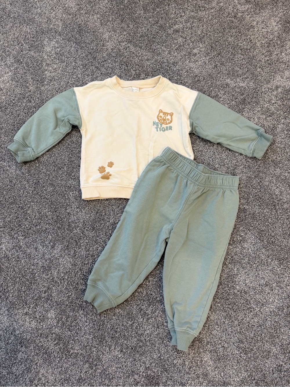 Carters Hey Tiger Sweatsuit